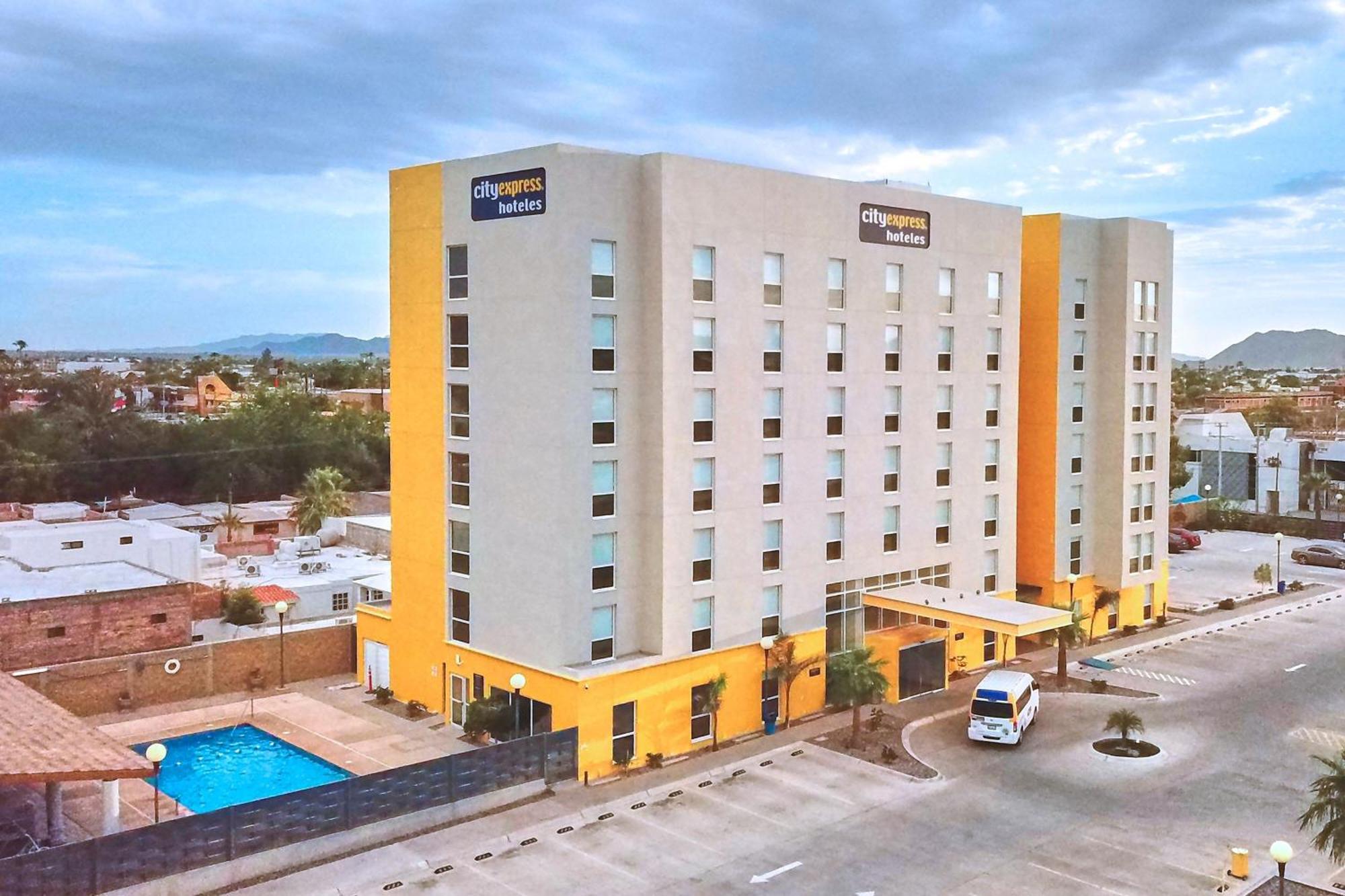 City Express By Marriott Caborca Heroica Caborca Buitenkant foto
